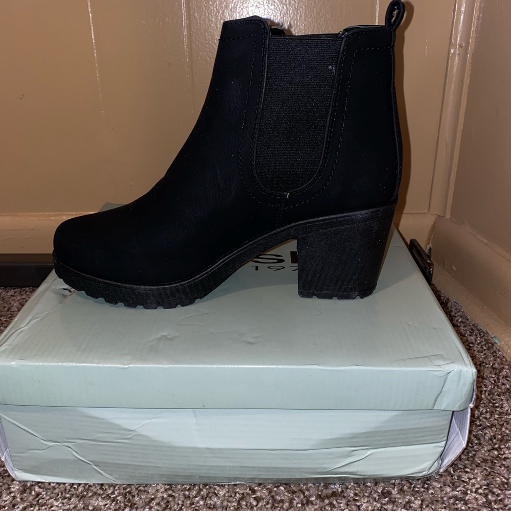 Chunky Cleated Chelsea Boot